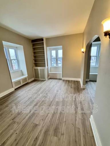 Main picture of 701 Walnut St