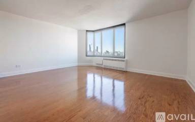 Main picture of 3335 Broadway