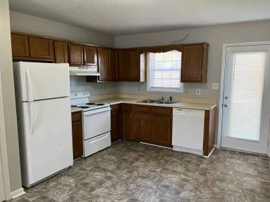 Main picture of 553 Corbin St