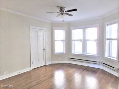 Main picture of 3815-23 N Greenview Ave