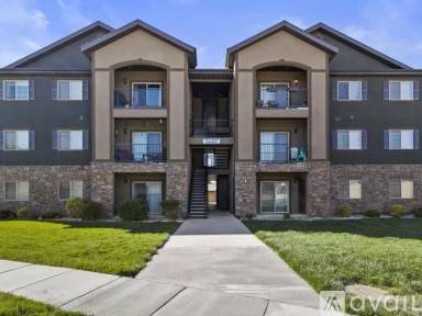 Main picture of 203 E Jordan Ridge Blvd