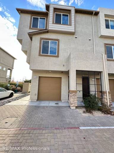 Main picture of 3149 Sterling Ridge Cir