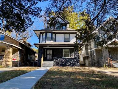 Main picture of 4021 Chestnut Ave