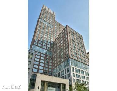 Main picture of 400 Stuart St