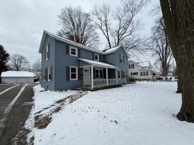 Main picture of 5554 Pleasant Ave