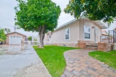 Main picture of 10761 Rose St