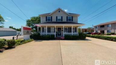 Main picture of 1360 E Pea Ridge Rd