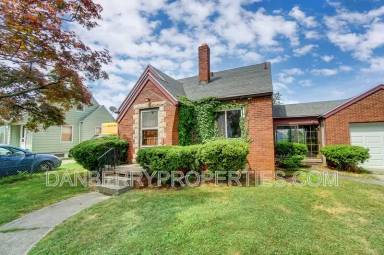 Main picture of 347 Darrow Ave