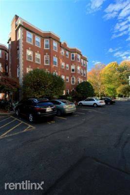 Main picture of 5 Craigie Cir