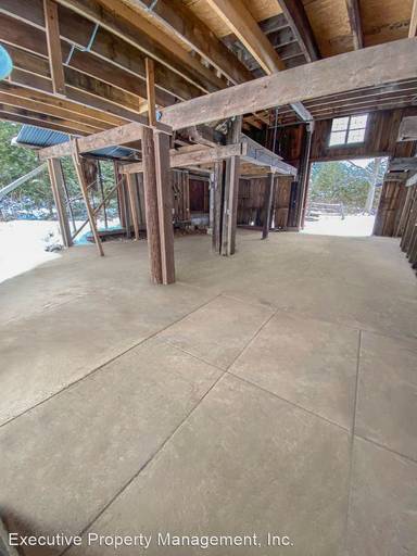 Main picture of 1453 Valley Rd