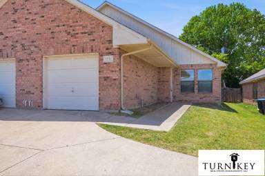 Main picture of 3110 Cherry Ln