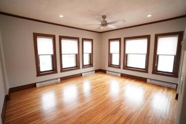 Main picture of 704-706 Jefferson St - 201