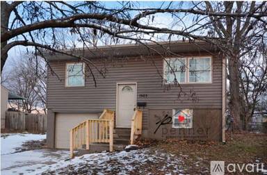 Main picture of 1503 N Cherokee St