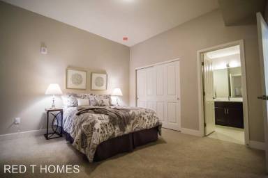 Main picture of 2905 W 25th Ave