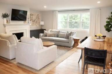 Main picture of 6336 Golf Course Sq