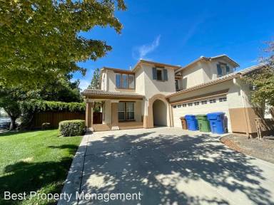 Main picture of 951 Whitehall Ln