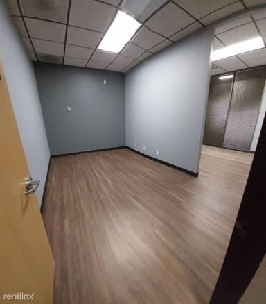 Main picture of 5820 Stoneridge Mall Rd