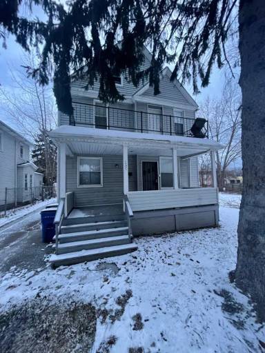 Main picture of 1350 W 80th St