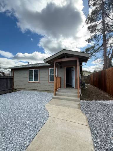 Main picture of 1625 Sierra Ave