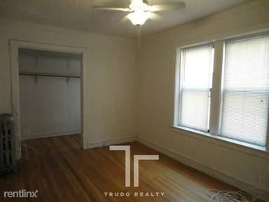 Main picture of 2237 N Bissell St