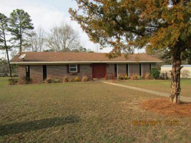 Main picture of 100 Sequoia Dr