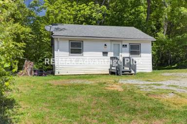 Main picture of 504 Longwood Ave