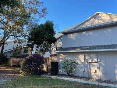 Main picture of 4600 Lighthouse Cir