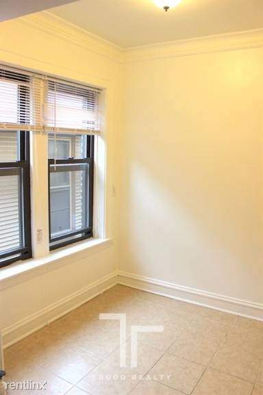 Main picture of 4641 N Paulina St