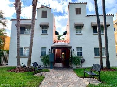 Main picture of 1218 Salzedo St