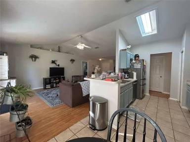 Main picture of 11315 NW 34th Ave