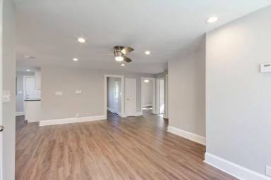 Main picture of 1279 Daniel St