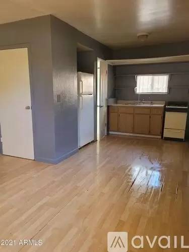Main picture of 1241 E McKinley St