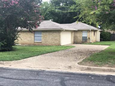 Main picture of 4718 Edinburgh Dr
