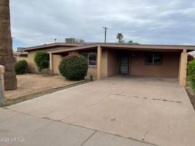 Main picture of 836 E Carson Rd