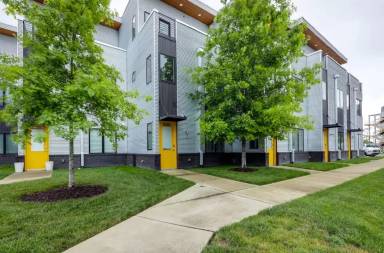 Main picture of 374 Herron Dr