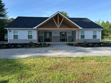 Main picture of 222 Cooley Cir