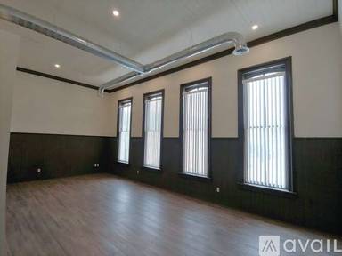 Main picture of 204 Point St
