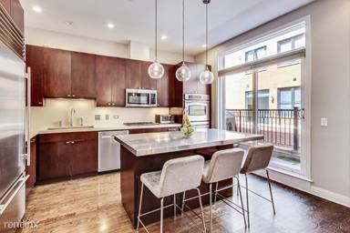 Main picture of 1137 W Monroe St