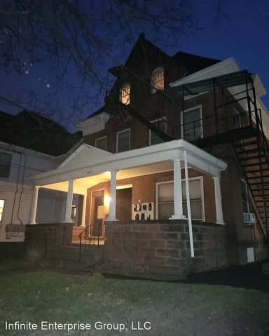 Main picture of 838 Union St