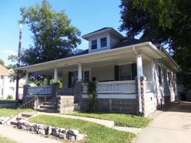 Main picture of 3045 Vine St