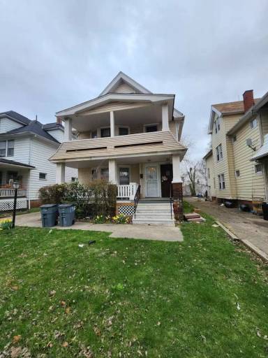 Main picture of 1460 E 135th St