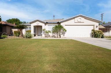 Main picture of 201 Calle Avenida