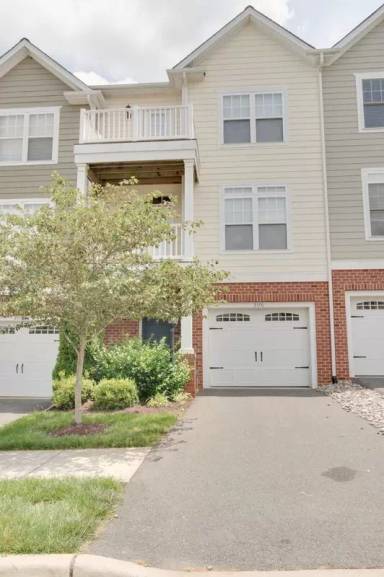 Main picture of 2170 Saranac Ct