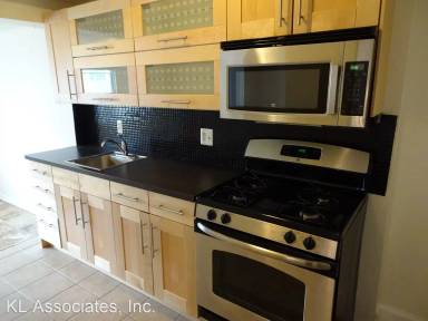 Main picture of 1165 Abbey Pl NE
