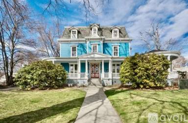Main picture of 71 Franklin St