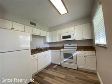 Main picture of Poinciana Condominiums
