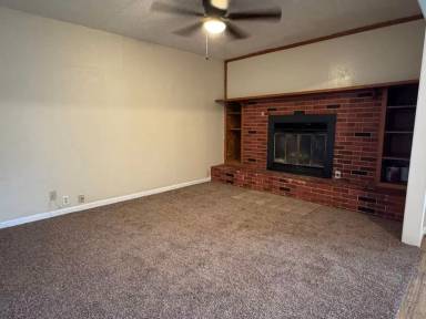 Main picture of 1414 NW Lindy Ave