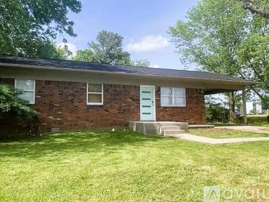 Main picture of 2405 SE 9th St