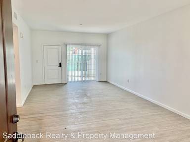 Main picture of 215 N Myrtle Ave