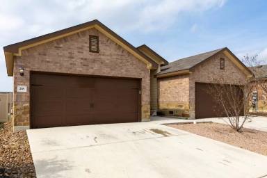 Main picture of 218 Ragsdale Way